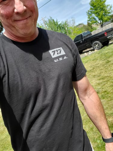 Customer photo review of United Freedom Shirt