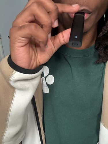 Customer photo review of Live Resin THCa Disposable Vape