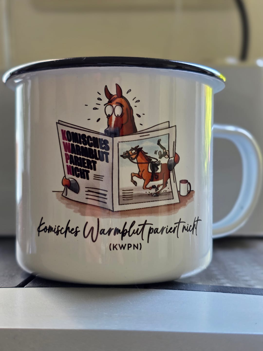 Customer photo review of Emaille-Tasse "KWPN"