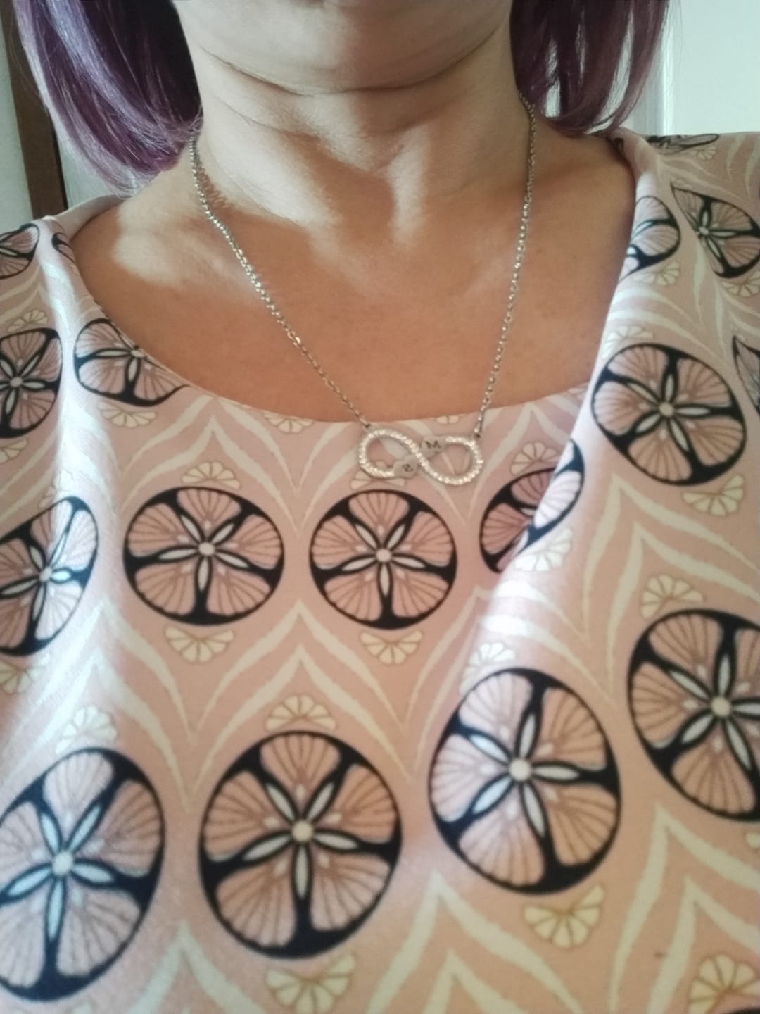 Customer photo review of Collana Endless Love Infinity cuori con incisione