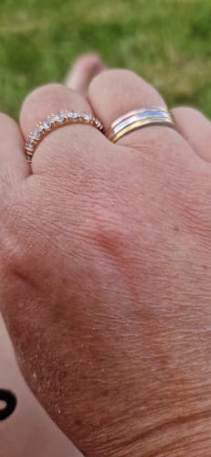 Customer photo review of Molto Trilogy Band Ring