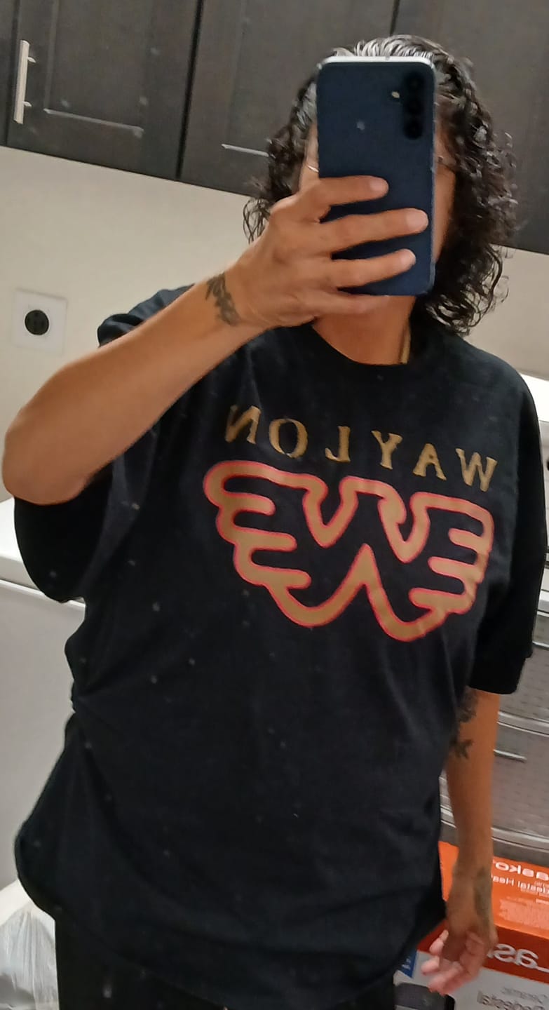 Customer photo review of Waylon Jennings Fan Club Subscription Tee Shirt Box