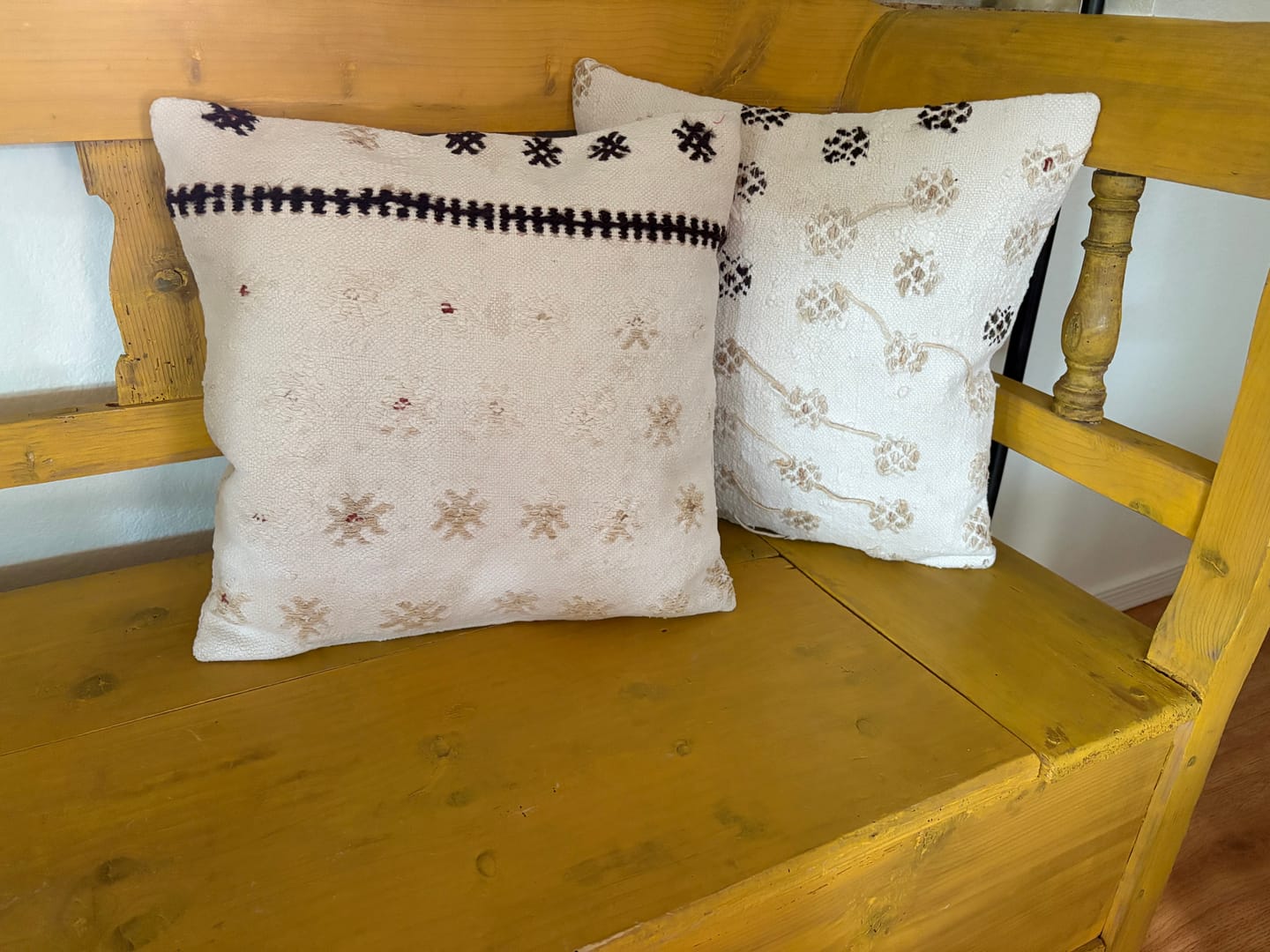 Customer photo review of Handwoven Kilim Cushion Pillow Cover 16" x 16"