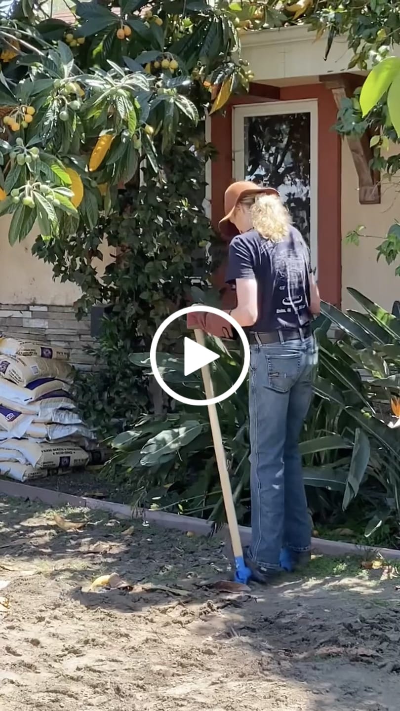 Customer video review of The Cultivator Treadlite Broadfork | 20" wide, 5 tines