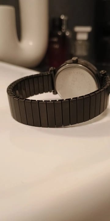 Customer photo review of Bracelet de Montre Extensible en Métal - Bracelet sans Fermoir