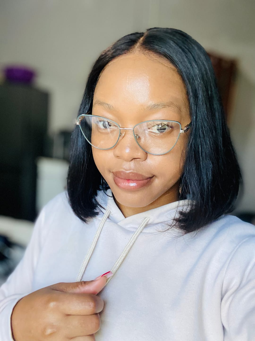 Customer photo review of Wear And Go Pre-Bleached Double Drawn Bob With 7 X 5 Closure