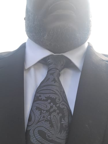 Customer photo review of Dark Grey Paisley Silk Men's Tie Hanky Cufflinks Set