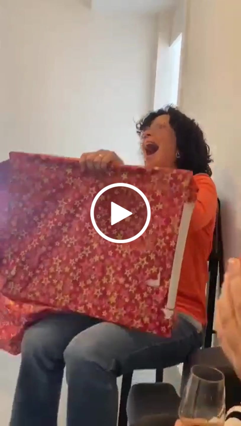 Customer video review of Print "Riure és l'única sortida"