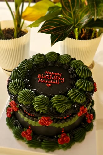 Customer photo review of scarlett