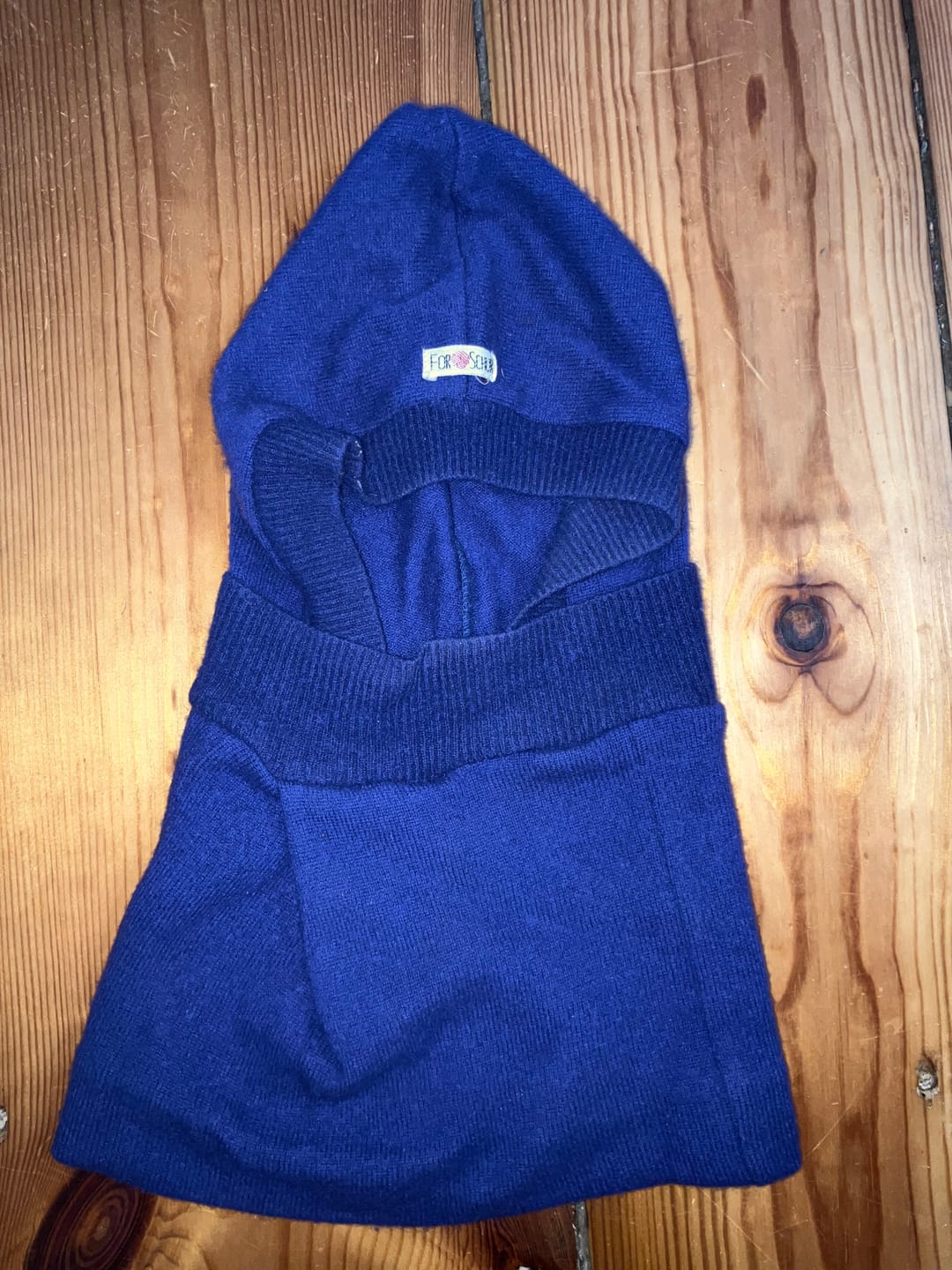 Customer photo review of Upcycling Kaschmir Kapuzenschal Rot