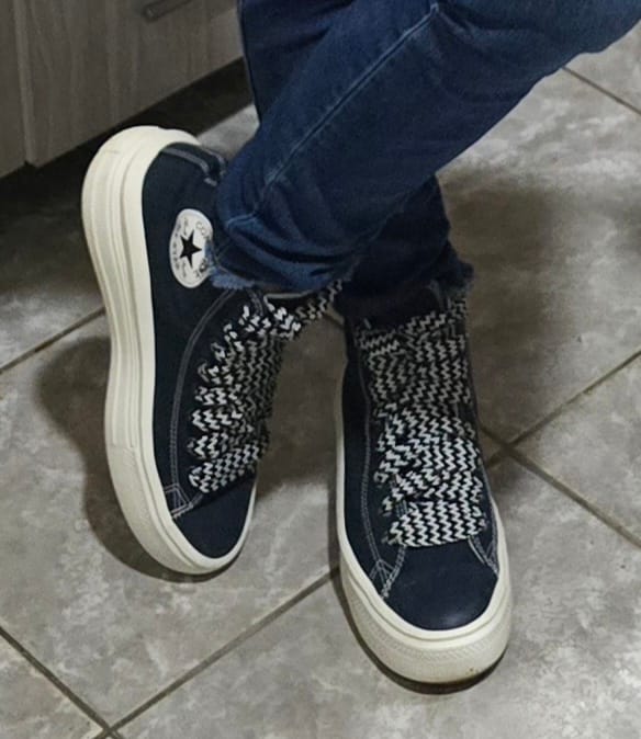 Customer photo review of Zapatillas Converse Chuck Taylor Move Hi Platform Azul Blanco
