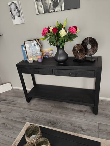 Fotorecensie van een klant over Sidetable zwart mangohout | 120 x 35 x 76 cm | Industrieel