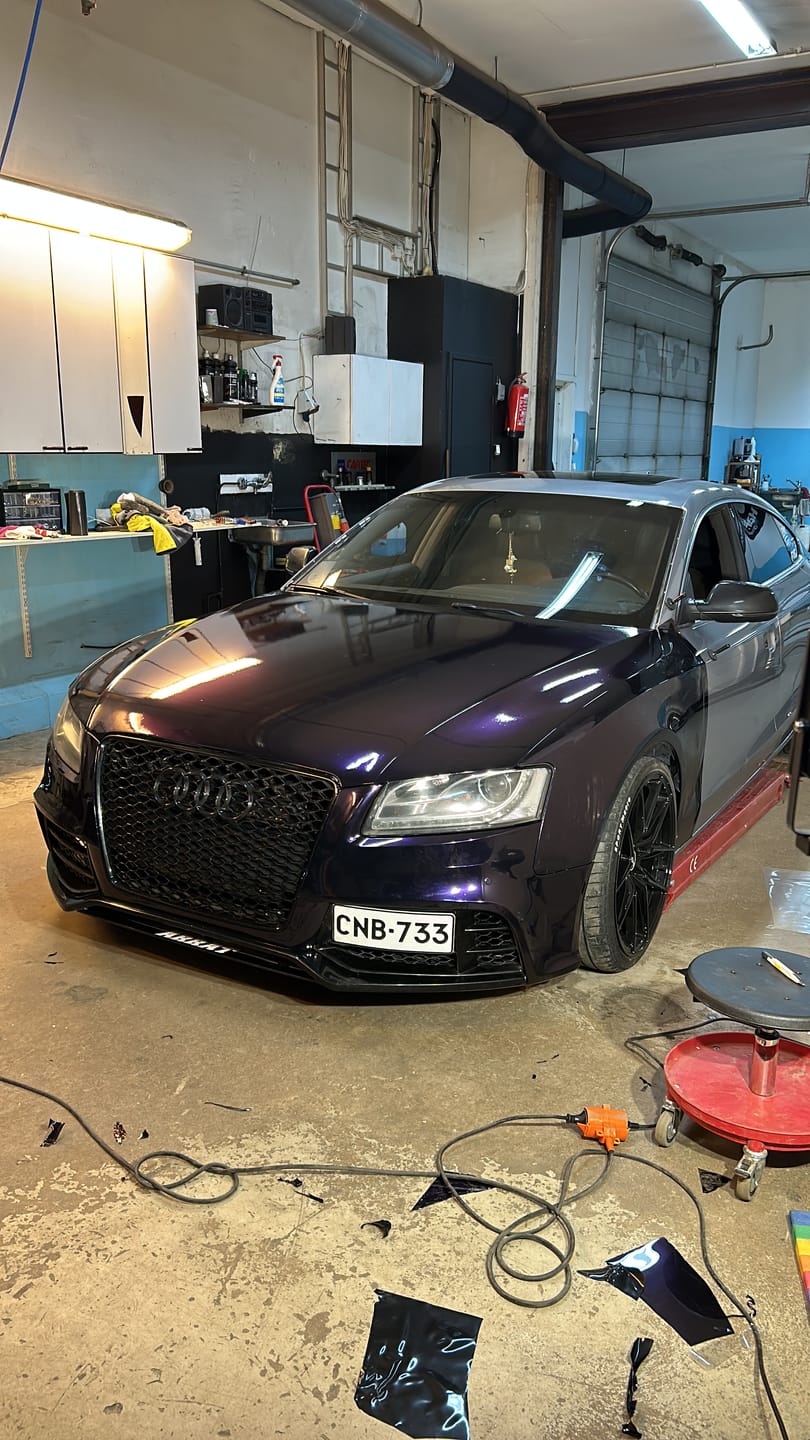 Customer photo review of Mallcas™ Glossy Metallic Venice Purple Vinyl Wrap (PET Liner)