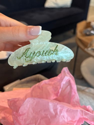 Customer photo review of Custom Hair Claw Clip - Mint