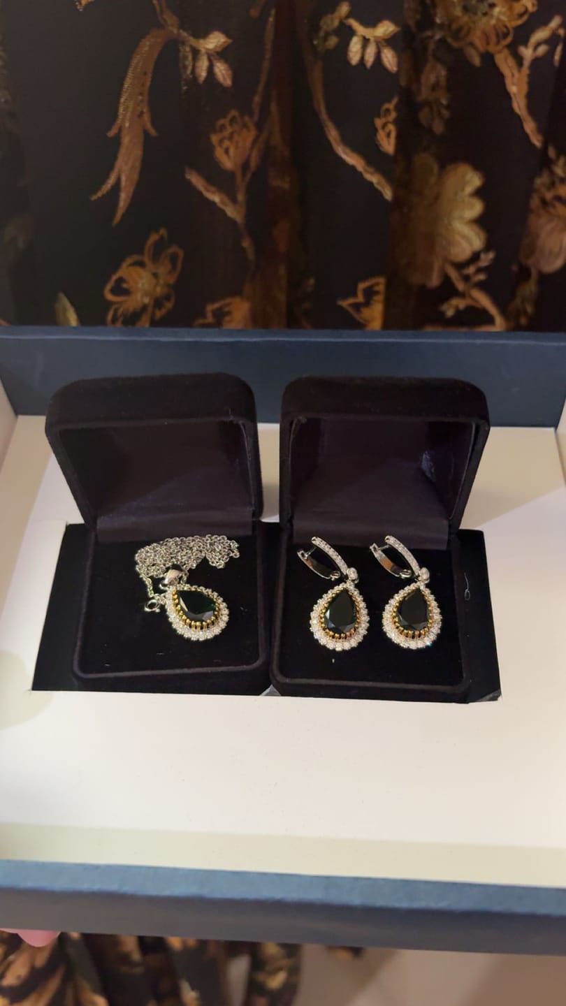 Customer photo review of HURREM SULTAN EARRINGS