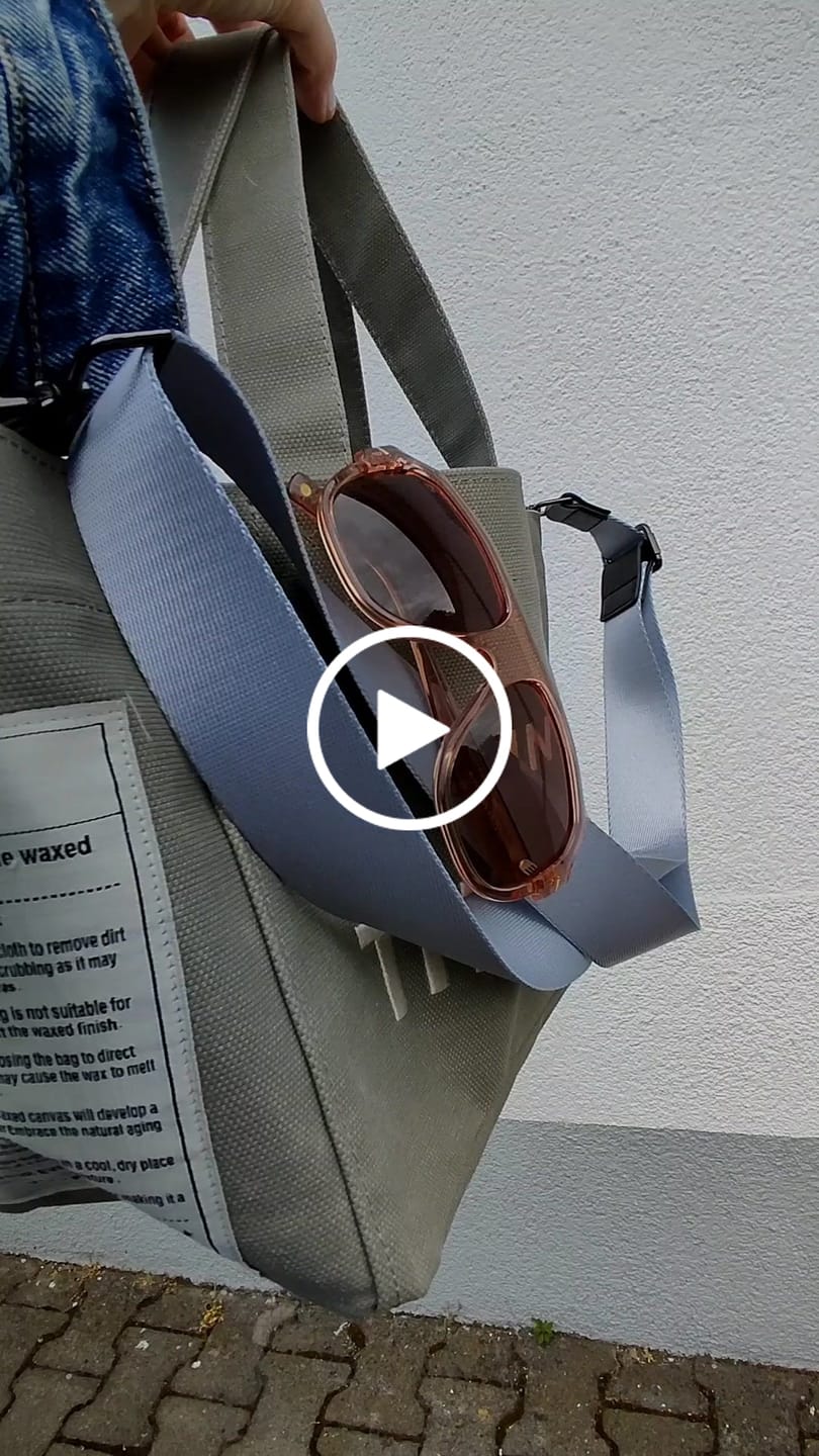 Customer video review of CANVAS TOTE BAG - SMALL - GRAU VIGORE
