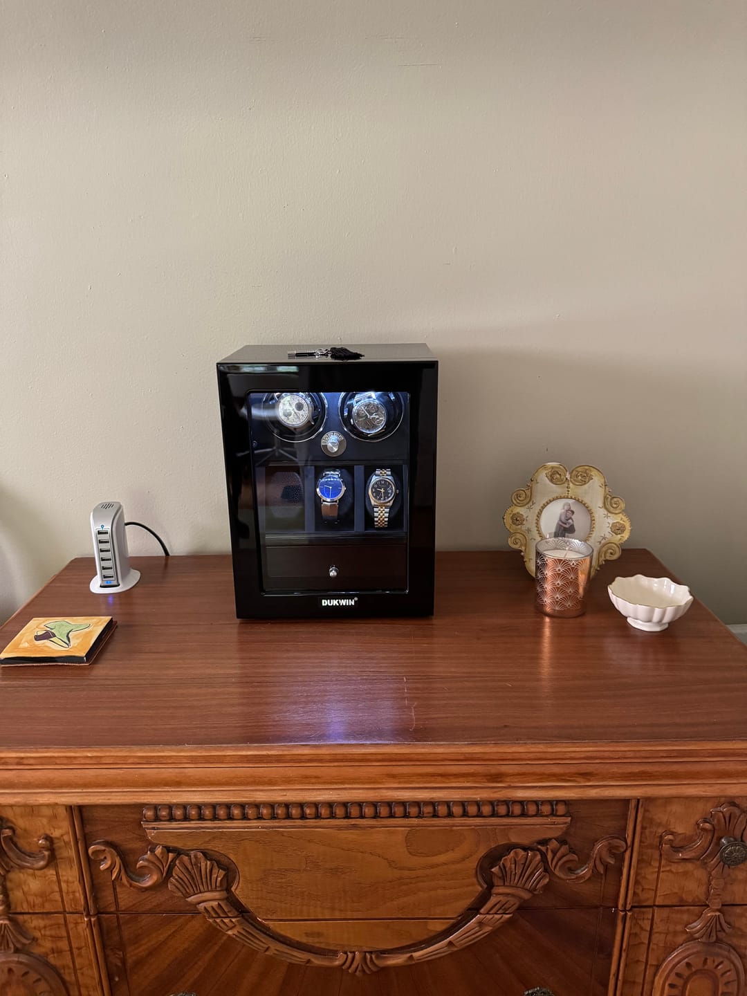 Customer photo review of Classic&Modern Watch Winder with Storage Organizer Case Quiet Mabuchi Motor