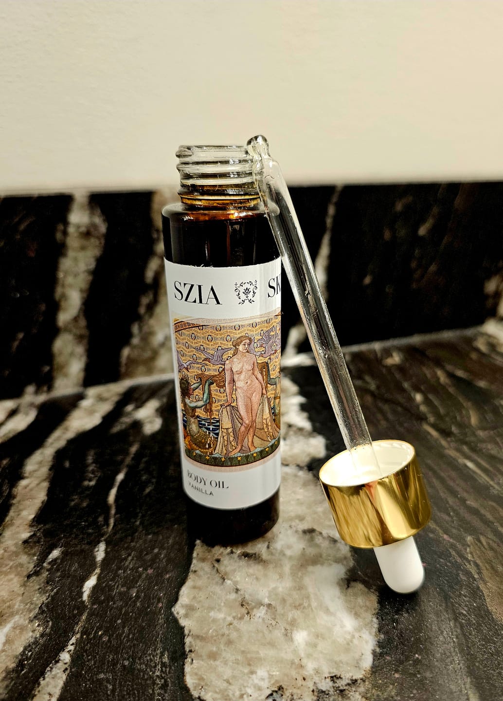 Customer photo review of Vanilla Body Oil