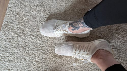 Customer photo review of HappyFlops Limited Editions