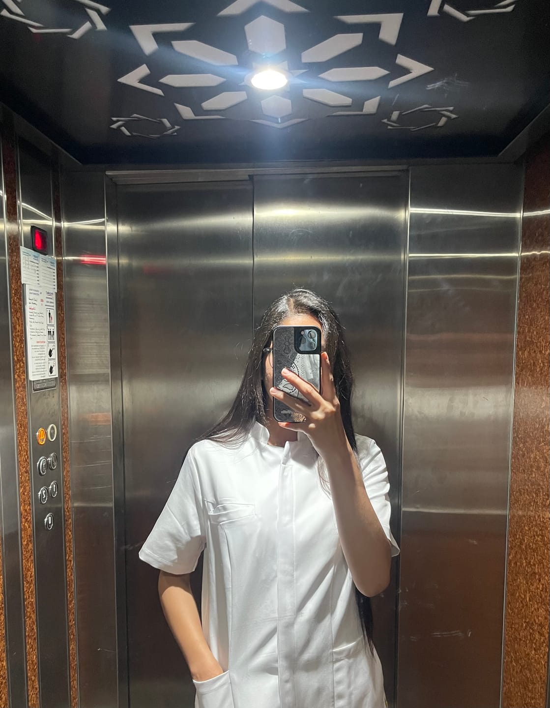 Customer photo review of Blouse PRO™ Demi Manches Col Officier - Femme