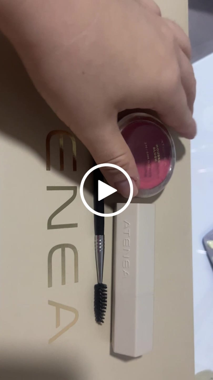 Customer video review of RUBOR CREMOSO EN BARRA COLLECTION
