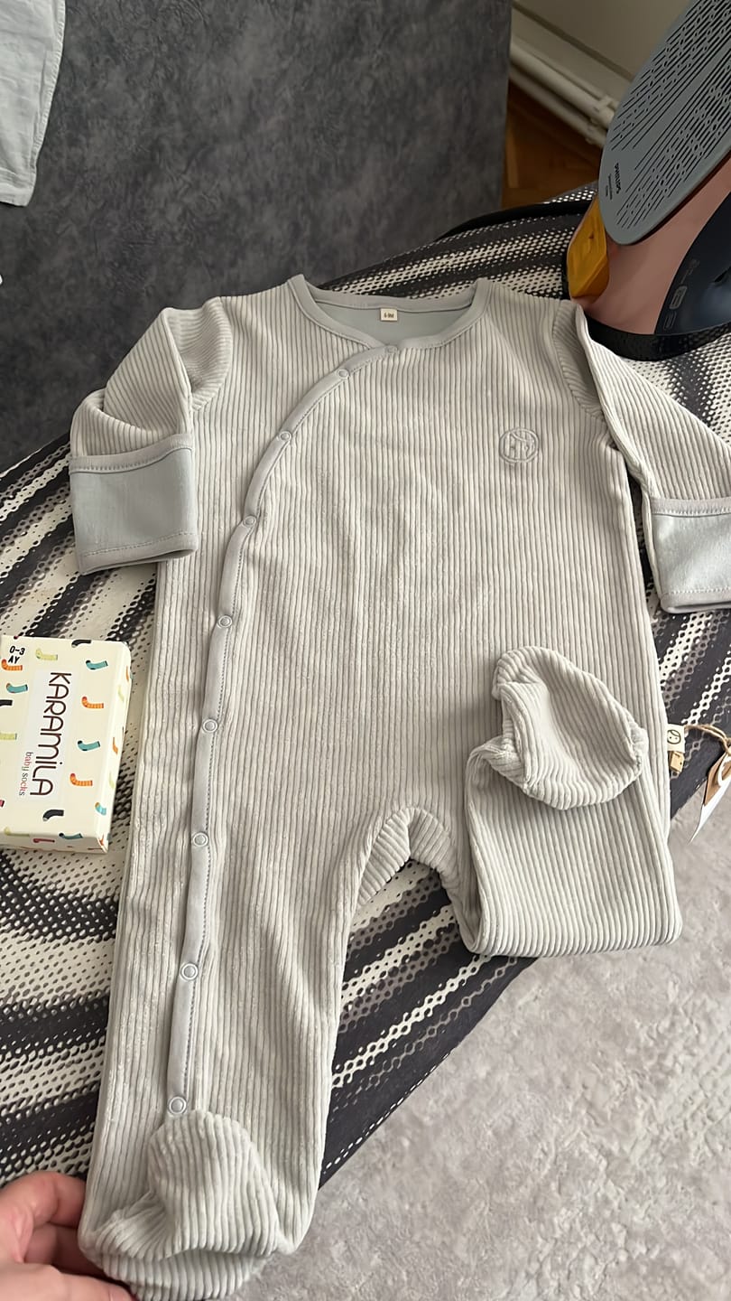 Customer photo review of Kendinden Eldivenli Patikli Fitilli Kadife Bebek Tulumu Gri