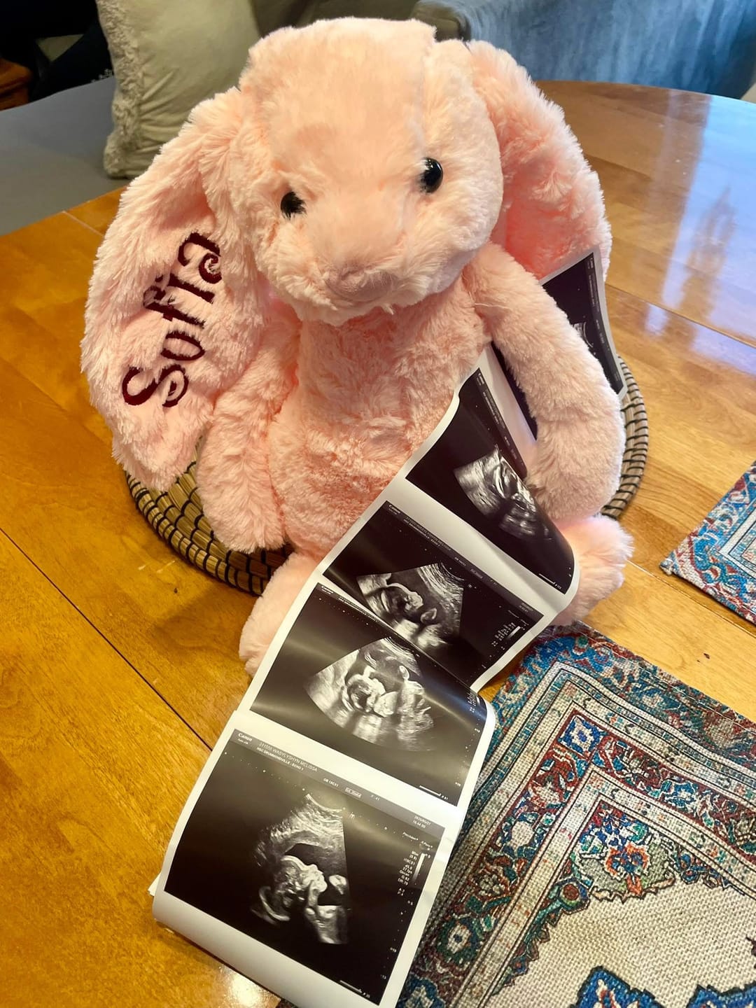 Customer photo review of Loulou, Le Lapin en Peluche Personnalisé de Lyly
