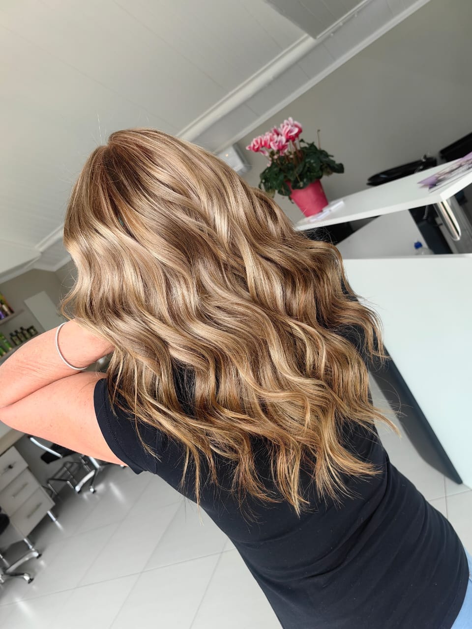 Customer photo review of INOAR’s UAU Anti-Frizz Serum Spray 200ml