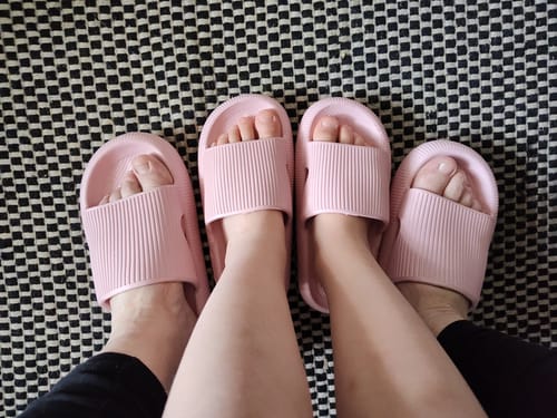 Customer photo review of HappyFlops Kids