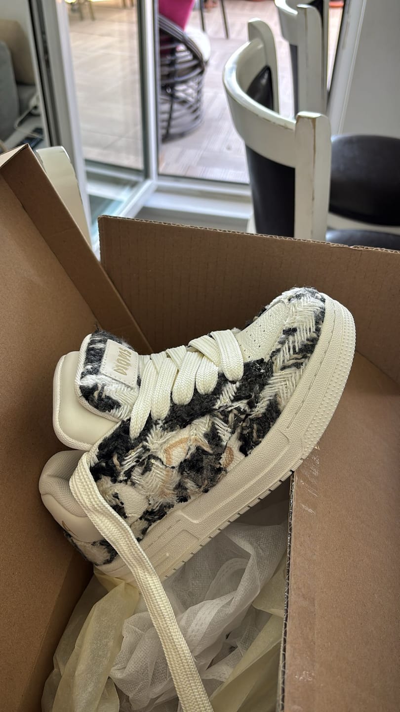 Customer photo review of Wolf Double Tongue Sneakers