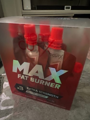 Customer photo review of Shortcutx Max Fat Burner Berry Punch