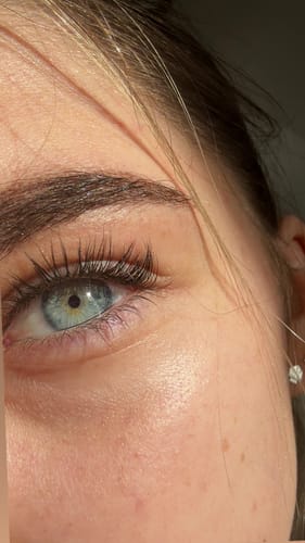 Customer photo review of Lash Growth Serum