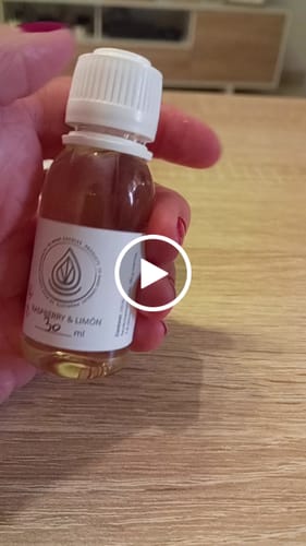 Customer video review of Fragancia RASPBERRY & LIMÓN