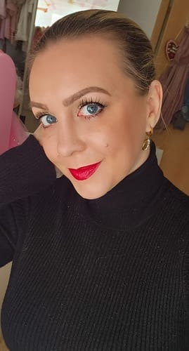 Customer photo review of Enhance® - Eyelash Growth Serum