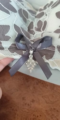 Customer photo review of Plus Size Front Closure Wireless Bra – Push Up, No Underwire