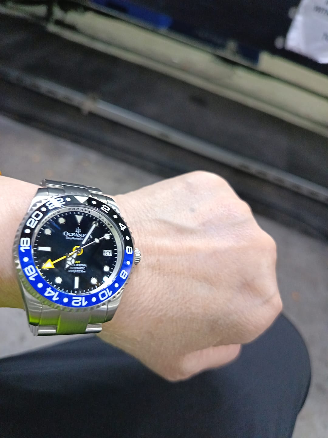 Customer photo review of Oceaneva Men's GMT TITANIUM Automatic Deep Marine Explorer 1250M Black Ceramic Bezel Watch