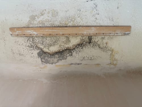 Customer photo review of Floor Crack Repair - Tub and Shower Repair Kit
