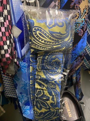 Customer photo review of Shining Yellow Blue Paisley Silk Men's Necktie Pocket Square Cufflinks Set