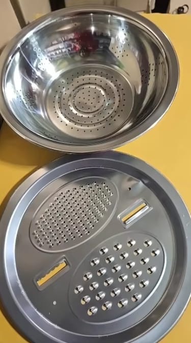 Customer photo review of Stainless Steel Grater Bowl Set