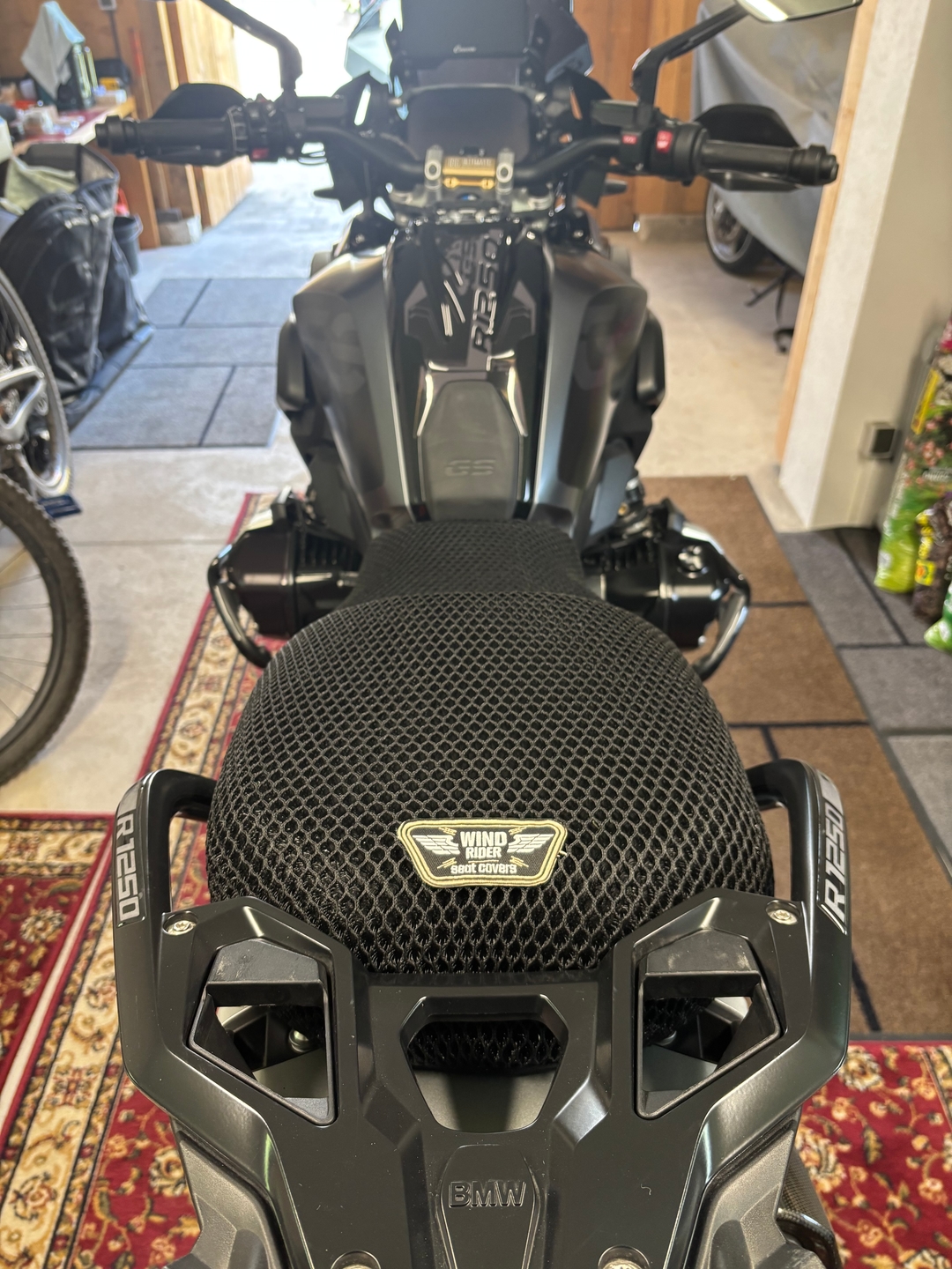 Wind Rider mesh seat cover on a BMW R 1250 GS