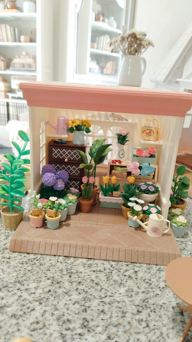 Customer photo review of Rolife Super Creator - Casas Miniatura Blooming Tea Garden