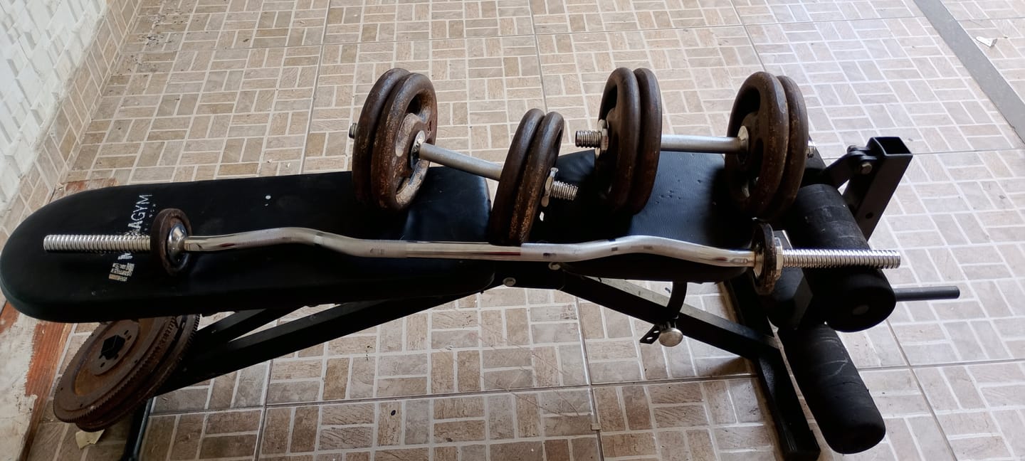 Customer photo review of Kit Treino Com Barra W + Par Halter Barra 35cm