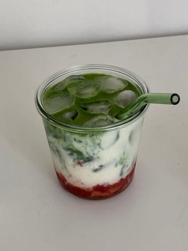 Sarah C. review of [PRE-ORDER] Gourmet's Gold Artisan Matcha (Latte) image 1 out of 1