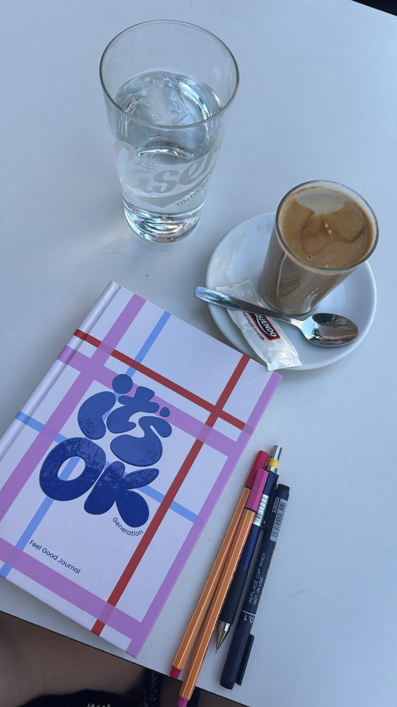 Customer photo review of Feel Good Journal | Portada Picnic