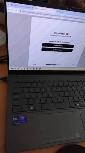 Customer photo review of Laptop ASUS Zenbook 14 Intel Core Ultra 7 16GB RAM 512GB SSD 14" Intel Arc Windows 11 UX3405CA-U7512 Jasper Gray