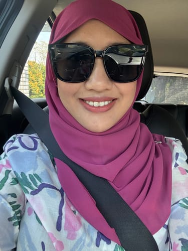 Customer photo review of Cleo Square Framed Sunglasses