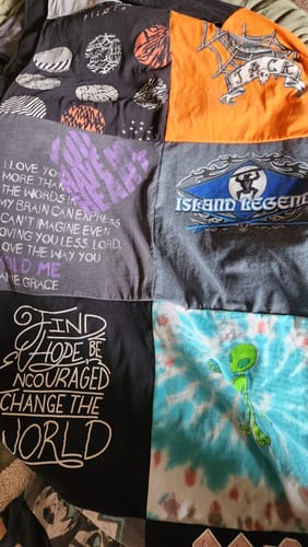Customer photo review of Project Repat T-Shirt Quilt