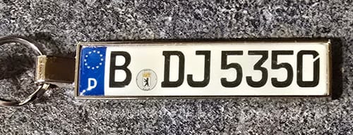 Customer photo review of Kennzeichen Schlüsselanhänger Mini Nummernschild Metall