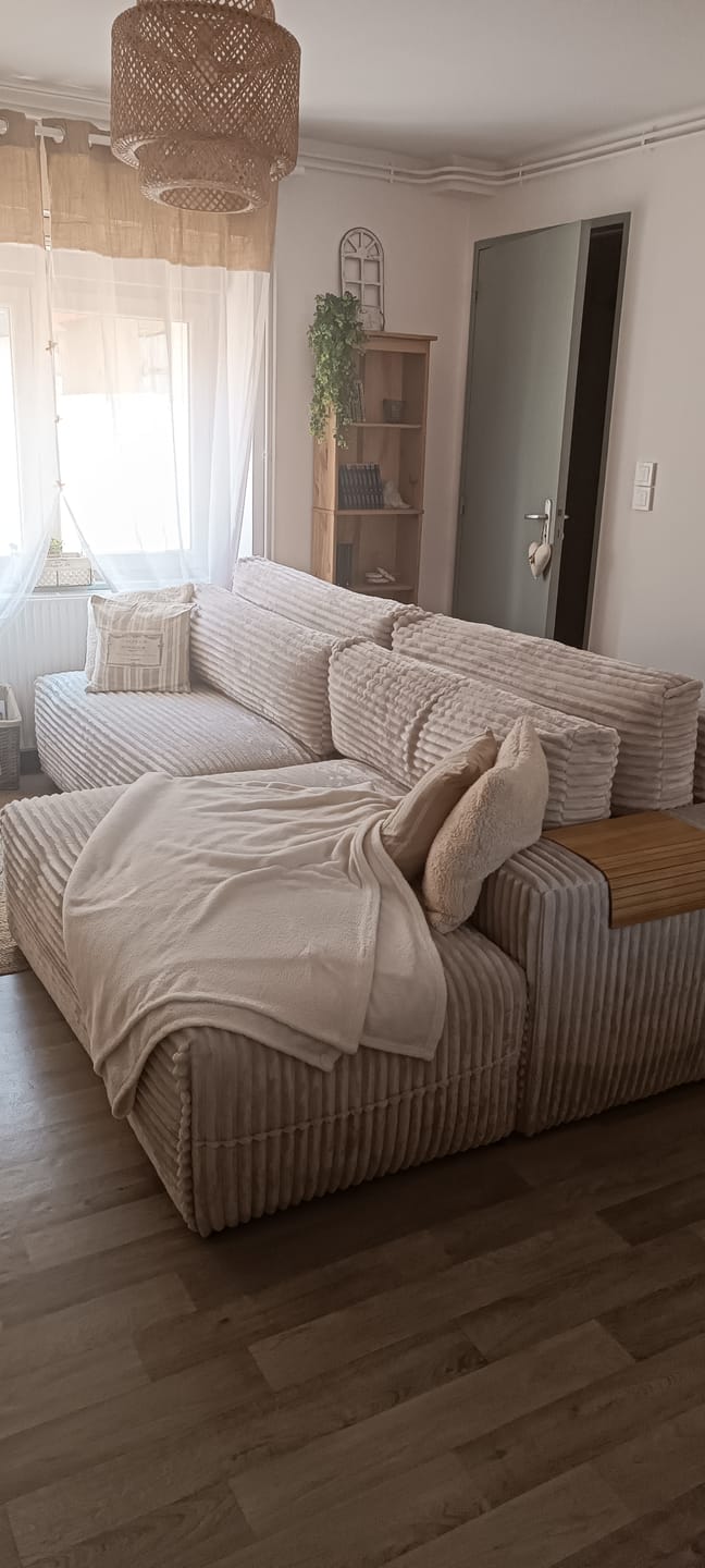 Customer photo review of Canapé d'angle convertible velours côtelé Montmartre
