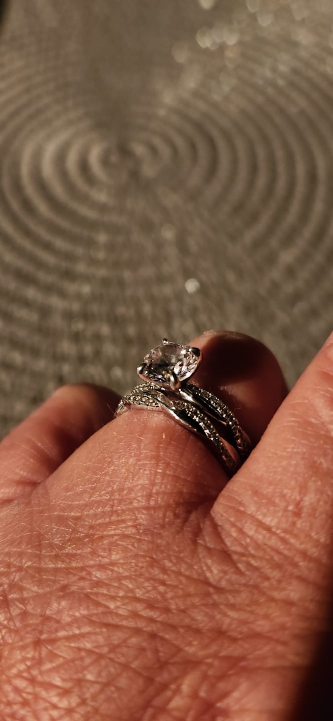 Customer photo review of S925 1.25 Carat Twist Round Cut Engagement Ring In Sterling Silver For Bridal & Daily Wear